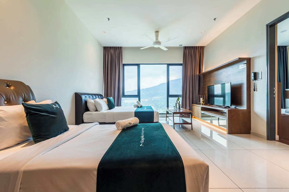 Premier Suite, Multiple Beds, Non Smoking | Desk, blackout drapes, iron/ironing board, WiFi (free)