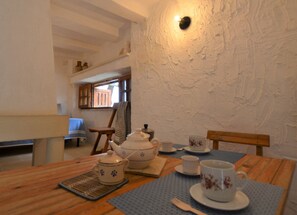 Dining - Romantic trullo with sea access and stunning views (house G) (Castro)