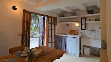 Fridge, dishwasher, electric kettle, toaster