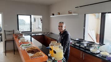 Free daily buffet breakfast