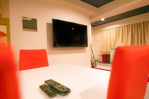 公寓 (301) | 客房内用餐