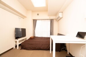 アパートメント (403) | 客室ごとに異なる装飾、客室ごとに異なるインテリア、ノートパソコン用作業スペース、アイロン / アイロン台