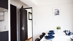 Apartment | In-room dining - TowaExShibuya 901 (Tokyo)