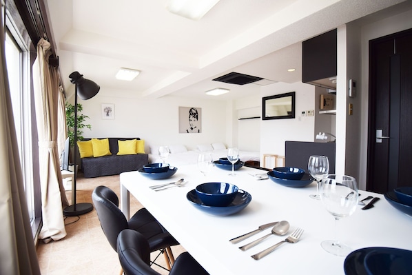 Apartment | Living area | TV