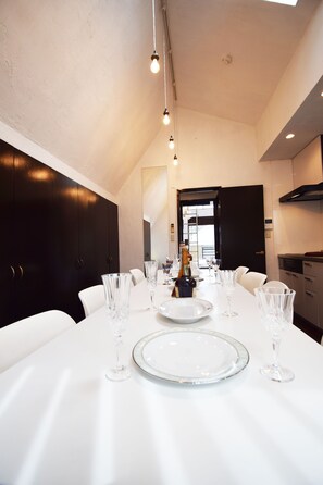 Meeting facility - Hachiyama house (Tokyo)