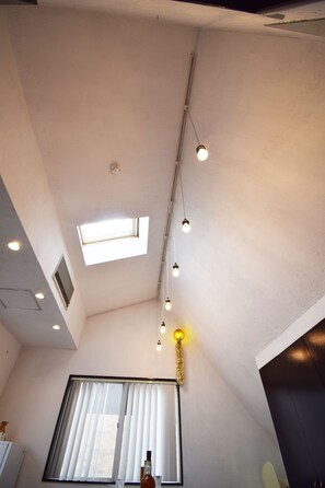 Interior detail - Hachiyama house (Tokyo)