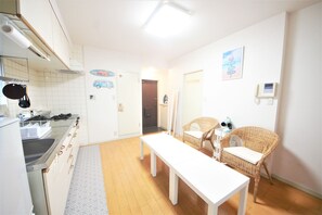 Apartment | In-room dining - Sky Heights 703 (Tokyo)