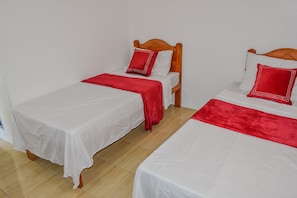 Habitación estándar | Wifi gratis y ropa de cama