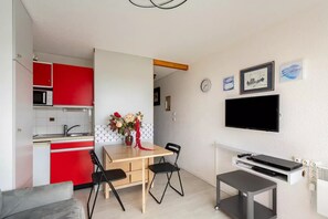 Interior - THE BEACHES (Clohars-Carnoët)