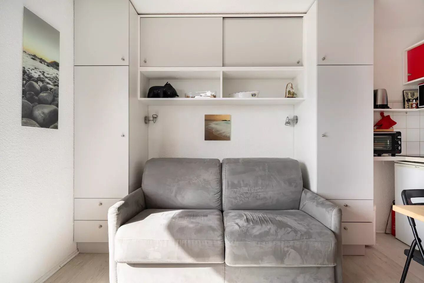 TV, books