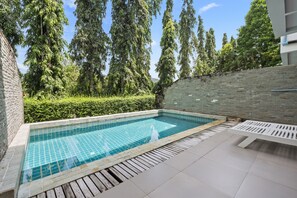 Piscine extérieure, piscine chauffée