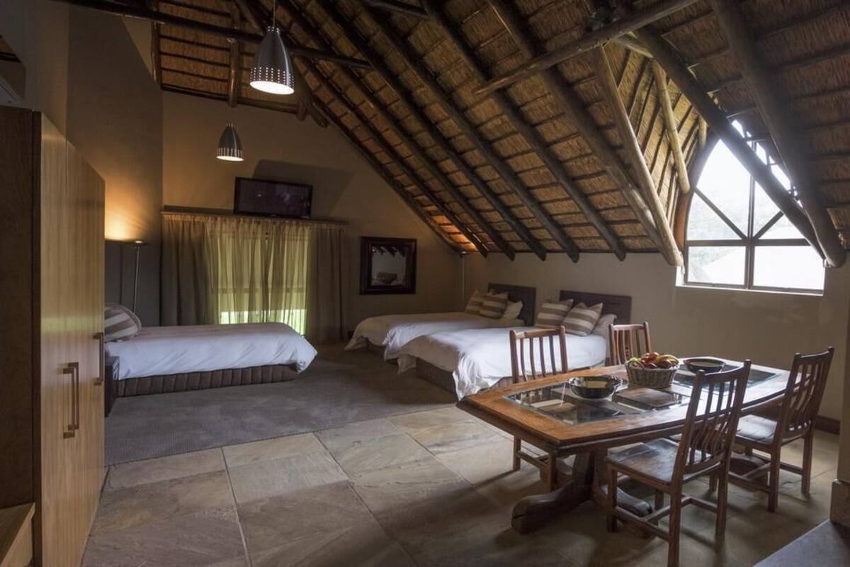 In-room safe, desk, iron/ironing board, free WiFi