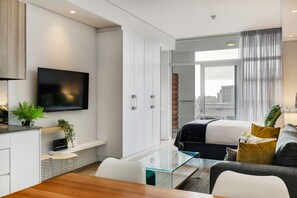 Interior - Backup-Power Apartment with Big Balcony in the CBD on Popular Bree Street  (Cape Town)