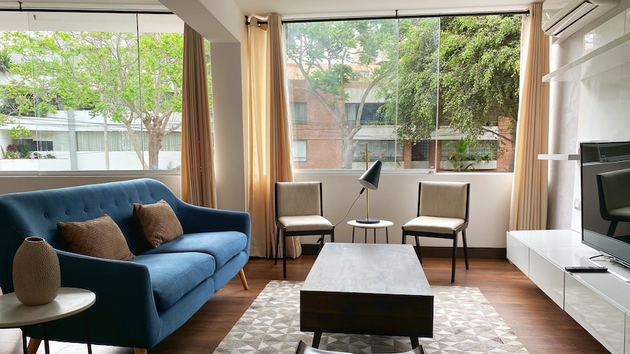 Luxury 2BR in Blas Cerdeña, San Isidro
