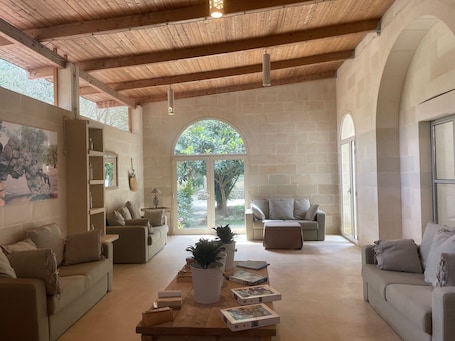 Lobby. Tenuta Sidore