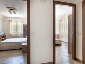 2 camere, ferro/asse da stiro, culla da viaggio, Wi-Fi gratuito