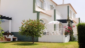 Exterior - Wonderful  villa for 4 people with A/C, pool, WIFI, TV and terrace (Porches)