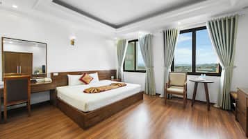 Superior Double Room, 1 Bedroom, City View | Minibar, desk, blackout drapes, soundproofing