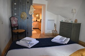 3 عدّة غرف نوم ومكتب و مكواة/لوح كي وواي فاي مجانًا