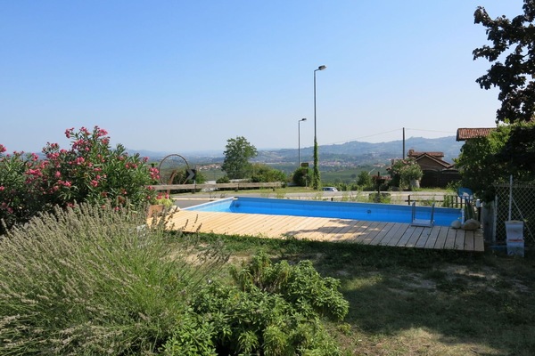 Plante, Ciel, L'Eau, Éclairage Public, Arbre, Lot Terre, Piscine, Plan D'Eau, Ombre, Zone Résidentielle