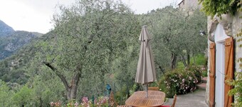 Estupenda casa de vacaciones privada para 2 personas con WIFI, patio y mascotas permitida