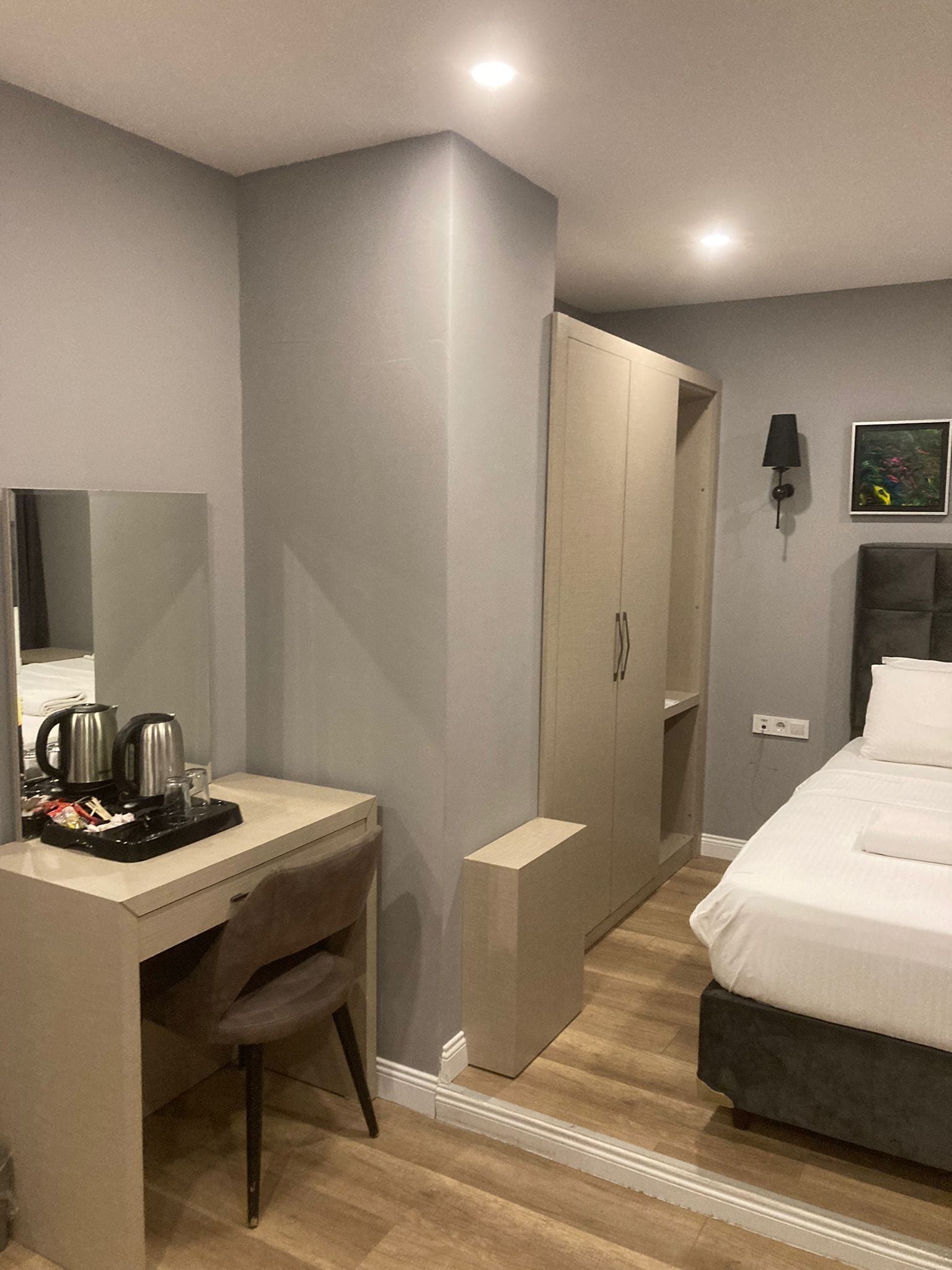 suite, 1 bedroom | bathroom | shower, towels