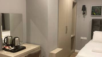 Suite, 1 Bedroom | Bathroom