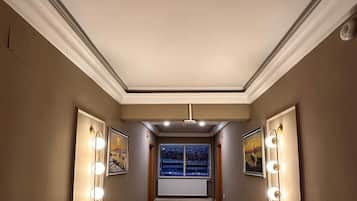 Standard Room | 1 bedroom, laptop workspace, free WiFi, bed sheets