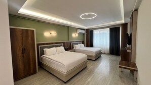 Kamar Superior | Ruang kerja ramah laptop, Wi-Fi gratis, dan seprai linen