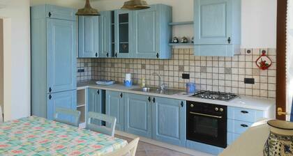 Lovely apartment for 6 people with WIFI, TV, patio, pets allowed and panoramic view