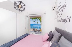 Villa, eigener Pool, Meerblick