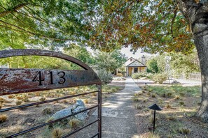 Exterior detail - Abendstern | Close to Everything and Perfect for Large Groups (Fredericksburg)