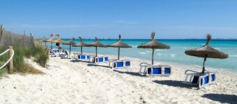 Stunning private villa for 6 people with WIFI, TV and patio