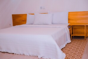 Egyptian cotton sheets, premium bedding, down comforters, free minibar - Green View Apart Hotel (Kigali)