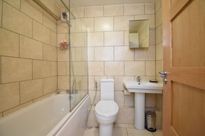 Apartment, 1 Schlafzimmer | Badezimmer | Handtücher