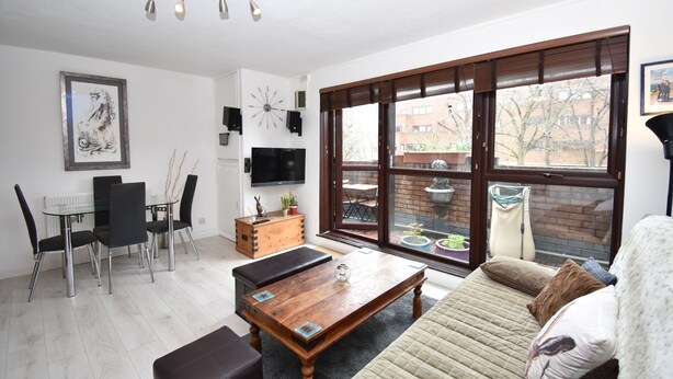 Appartement, 1 chambre | Salle de séjour