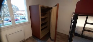 Zimmer (Wanted)