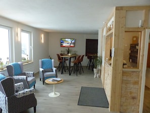 Lobby sitting area - Hotel Restaurant Südpfalz-Terrassen (Gleiszellen-Gleishorbach)
