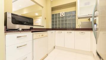 Apartemen Klasik | Dapur kecil pribadi