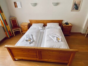 Comfort-Vierbettzimmer | Schallisolierte Zimmer, kostenloses WLAN