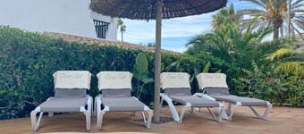 Casa Sol: Mediterranean Charm by the Sea