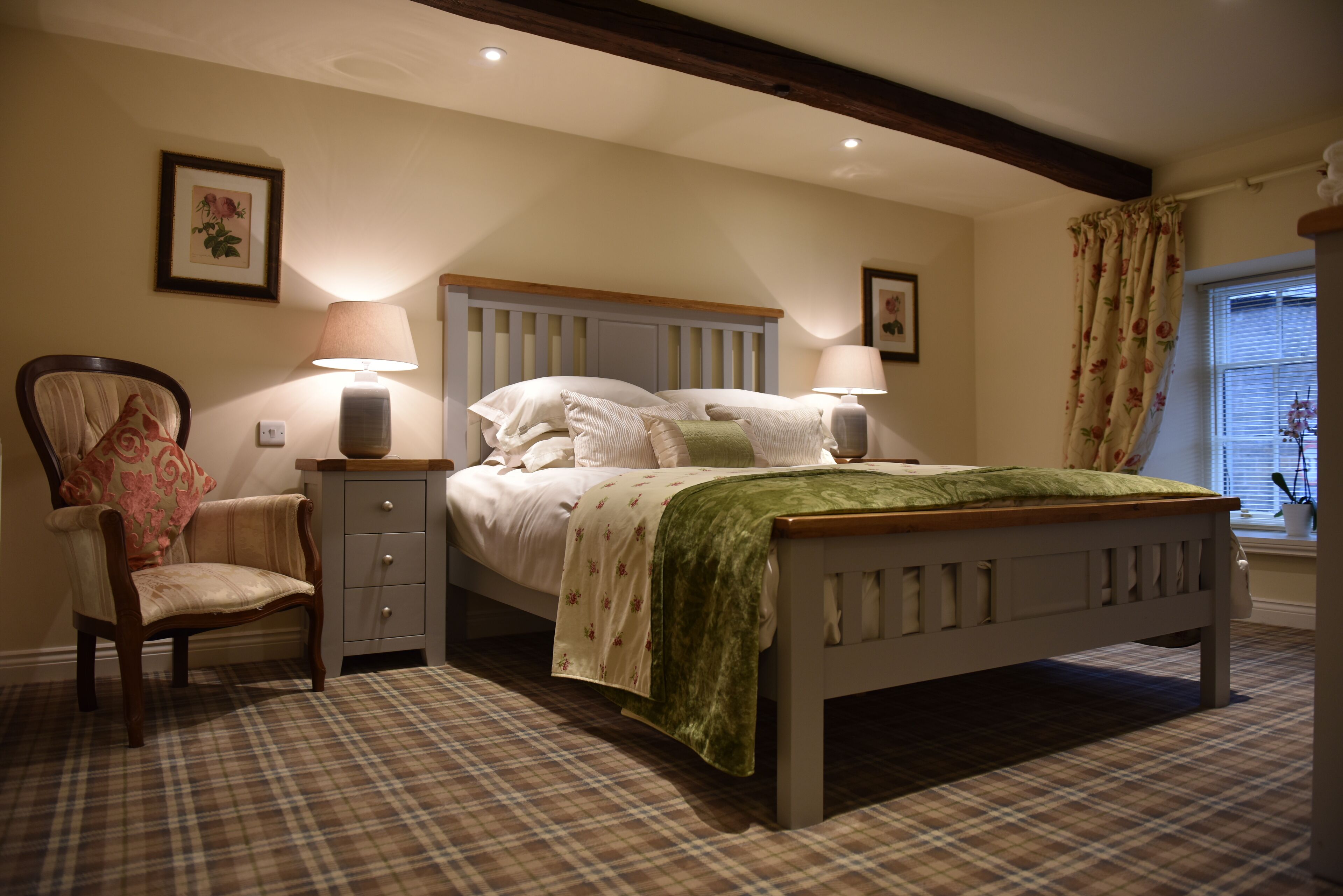 Superior Double Room | Individually decorated, individually furnished, desk, iron/ironing board