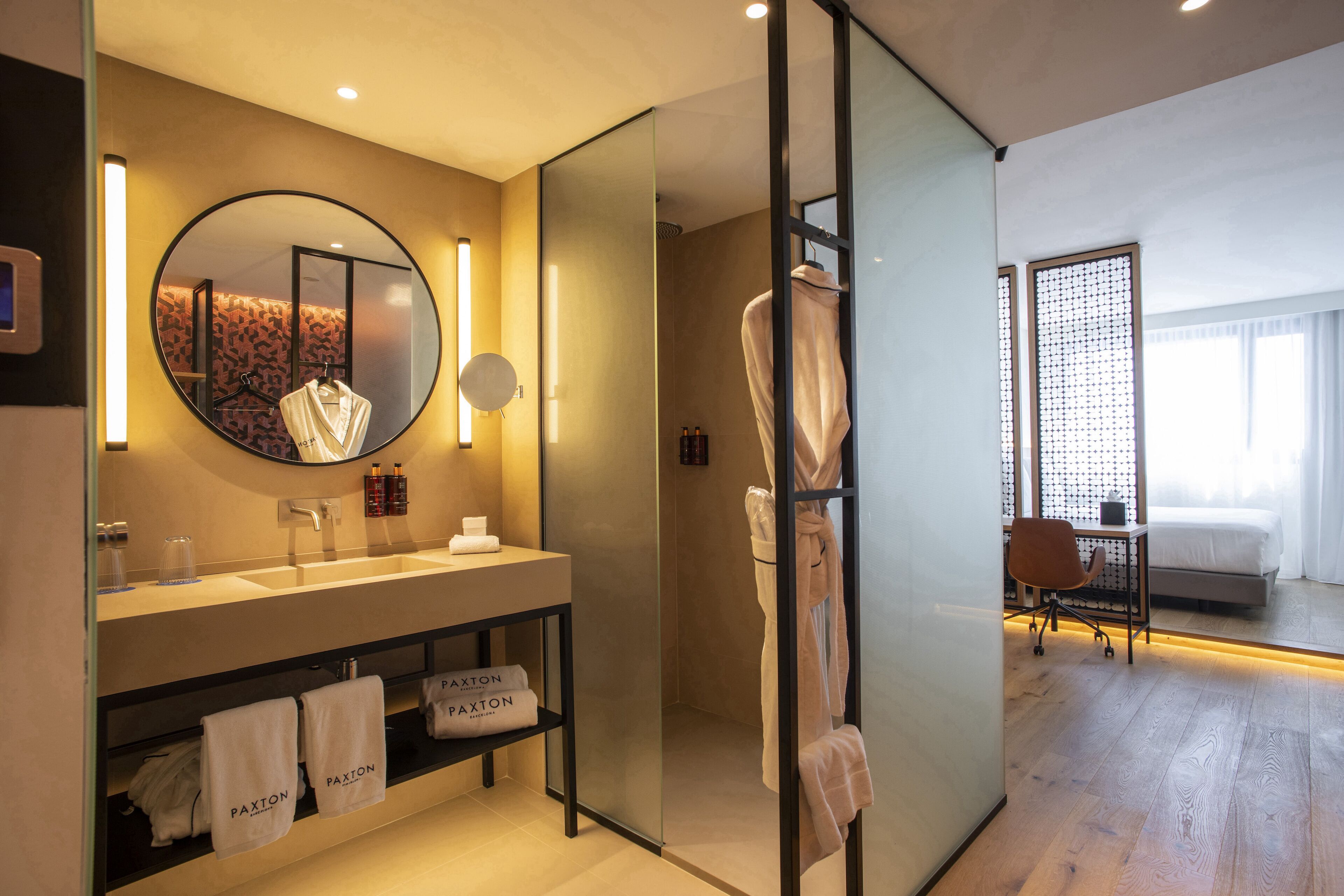 executive room, pool view | view from room