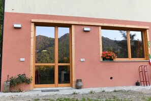 تفاصيل الفندق من الخارج