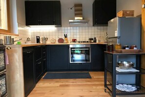 Refrigerador, horno, parrilla de estufa y lavavajillas