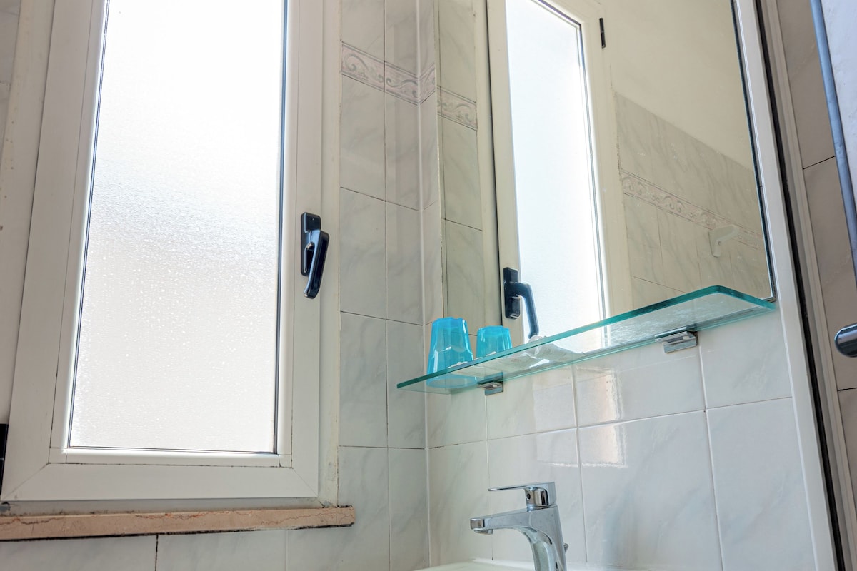 Bathroom | Shower, bidet, towels