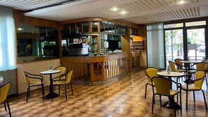 Bar (on property) - Hotel Villa Dina (Rimini)