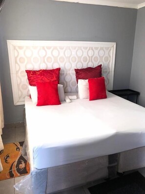 Minibar, fer et planche à repasser, Wi-Fi gratuit, draps fournis