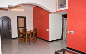Daily local cuisine breakfast for a fee - Hotel Barnabas Homestay (Thanjavur)