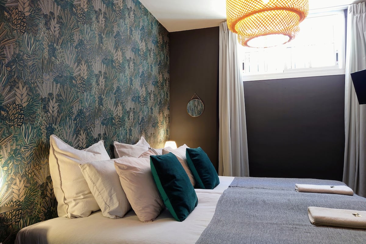 1 bedroom, premium bedding, down duvets, memory-foam beds